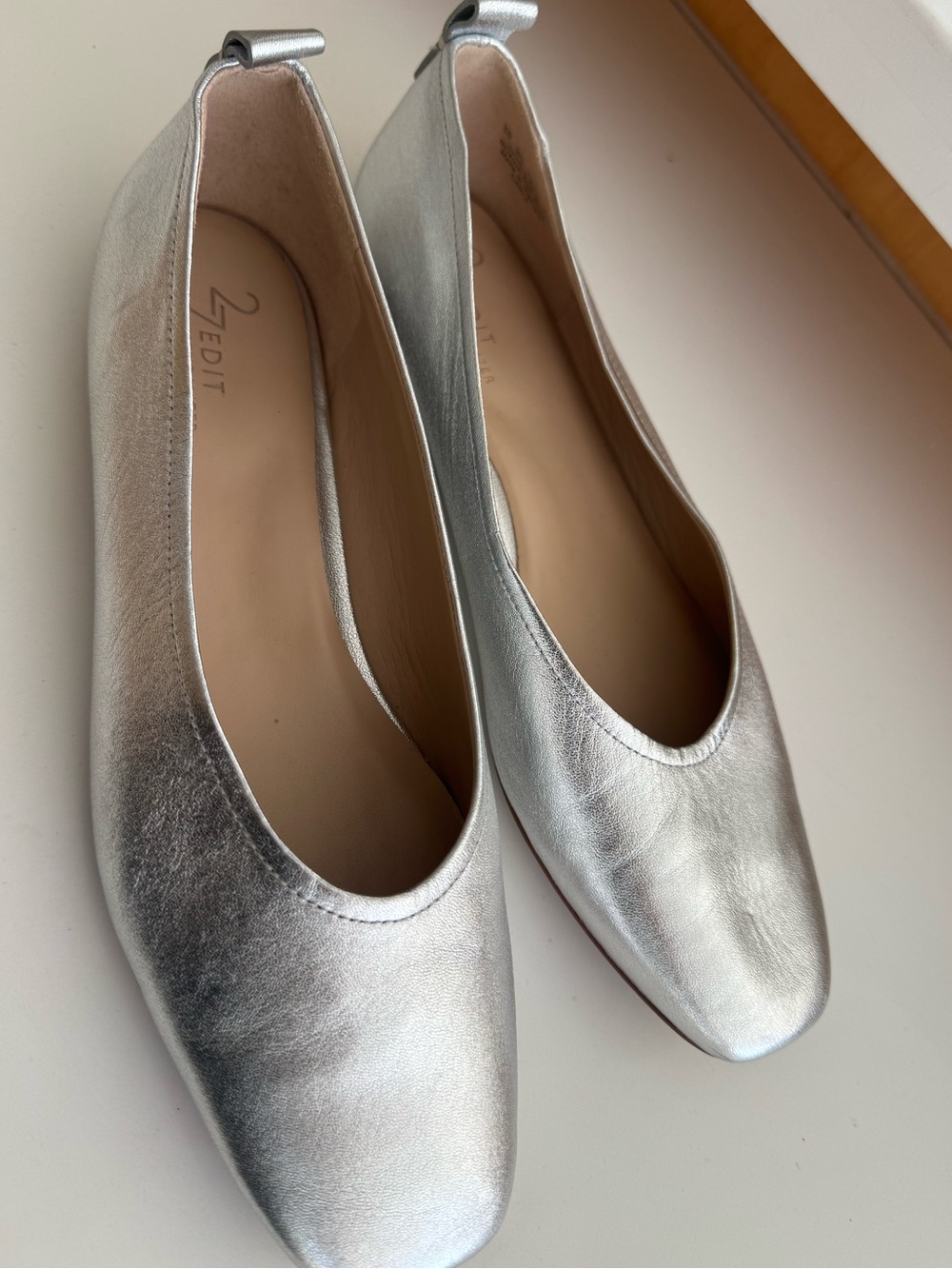 Naturalizer Silver Metallic Women's Ballet Flats - Picture 4 of 7